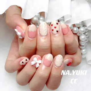 ネイル 🦋 Queenieのネイルデザイン