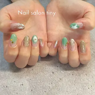 ネイル Nail salon tiny🩵のネイルデザイン