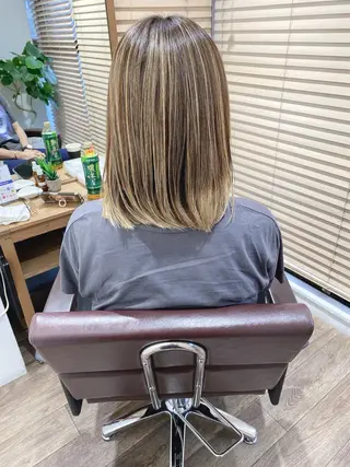 セミロング カラー ハイライト⭐️上野 高広のヘアスタイル
