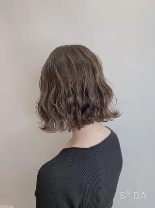ショート カラー 店長ハイトーンカラー 柞山史奈のヘアスタイル