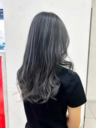 カラー ロング 尾森紳哉💎透明感/ デザインカラーのヘアスタイル