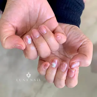 ネイル アトリエ　ミモザ所属・いまむら あかりのネイルデザイン