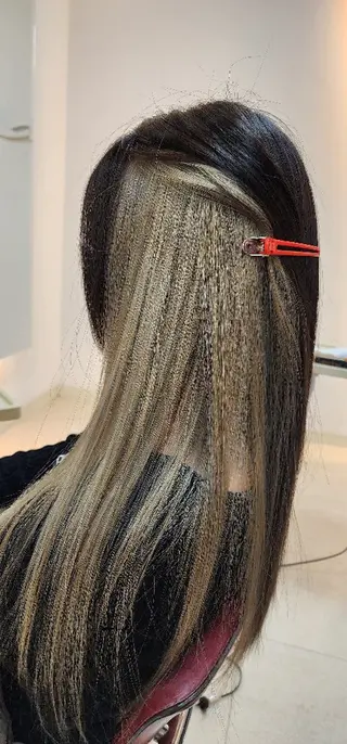 ロング カラー hairmake Juinのヘアスタイル