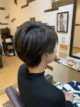 カラー ショート サトウ シューイチのヘアスタイル