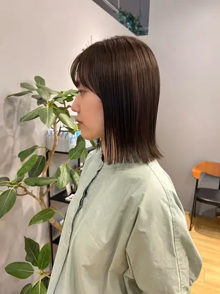 ミディアム 藤原 萌衣のヘアスタイル