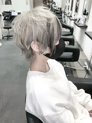 ショート カラー LOOP hairのヘアスタイル