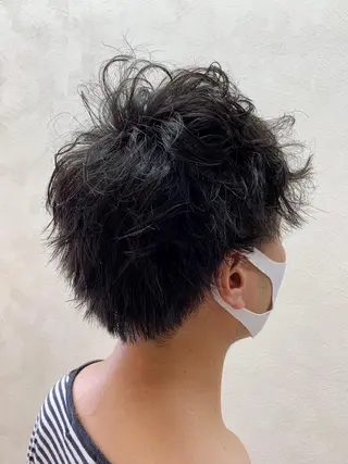 ショート パーマ メンズ 加藤 遥花のヘアスタイル