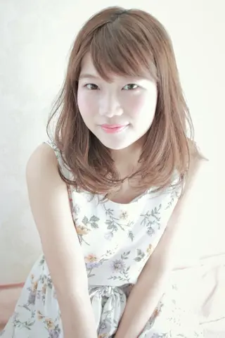 セミロング HANA Hair Produceのヘアスタイル