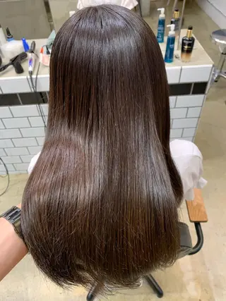セミロング カラー トップ スタイリストのヘアスタイル