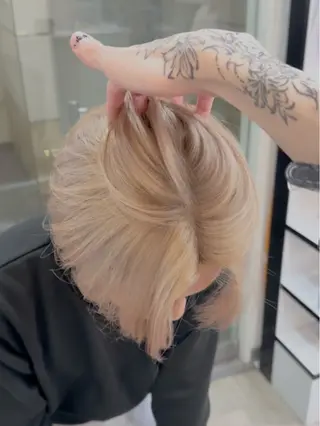 メンズ 🌺名古屋ハイトーン デザインSOLA🌺のヘアスタイル