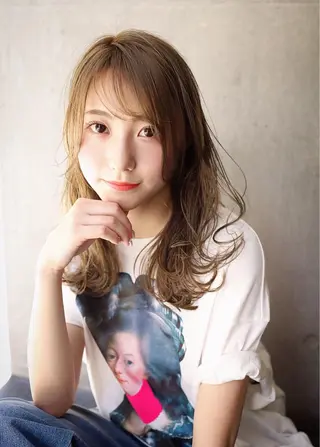 セミロング カラー ヘアアレンジ トレンドヘア🩶 艶髪🩶yoshiのヘアスタイル