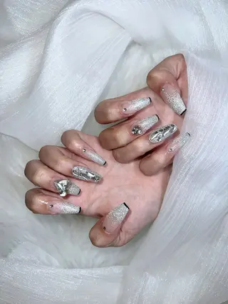 ネイル U.NI  nail .のネイルデザイン