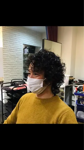 ショート パーマ メンズ 石田 有矢のヘアスタイル