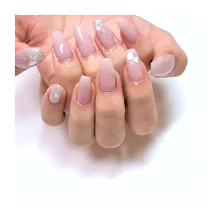 ネイル Toujours / nijinaのネイルデザイン