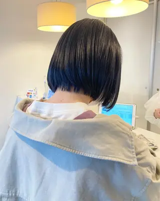 ショート カラー 村本 千優のヘアスタイル