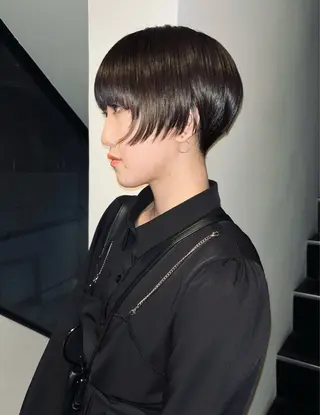 ショート カラー ファッションに 溶け込むstyleのヘアスタイル