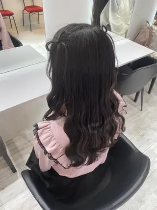 ロング 倉地 更彩のヘアスタイル