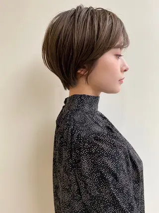 ショート 大島桃花 / 表参道 透明感カラーのヘアスタイル