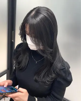 セミロング ami /原宿/表参道のヘアスタイル