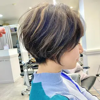 ショート カラー 会田 渡夢のヘアスタイル