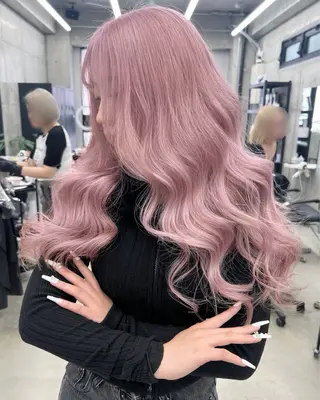ロング 大平 琶月のヘアスタイル