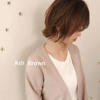 ショート カラー 市川 千夏のヘアスタイル