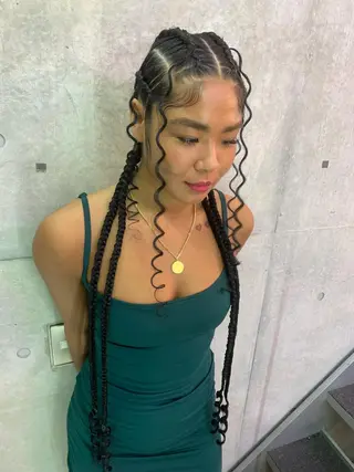 ロング ヘアアレンジ HARURU🪮✨ ブレイズ海外ヘアのヘアスタイル