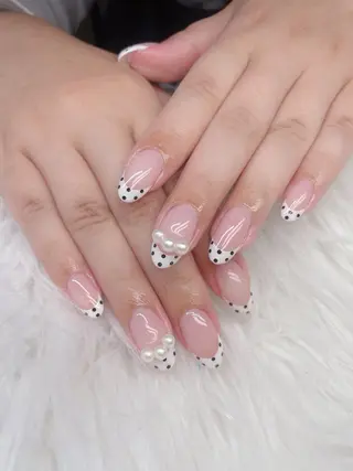 ミディアム WELINA nail salonのエステ・リラクイメージ