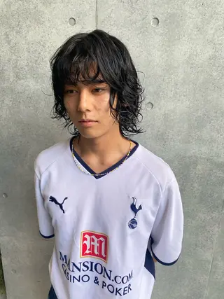 ミディアム 似合わせパーマ 渡辺尚暉のヘアスタイル