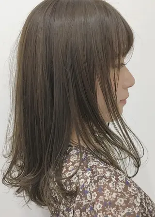 セミロング カラー tipi 香椎・千早のヘアスタイル