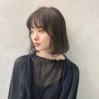 ショート カラー ami /原宿/表参道のヘアスタイル