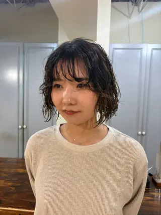 ミディアム パーマ 🤩噂のMr.髪ポジ ティブ®️yu🤩のヘアスタイル