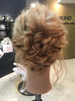 ヘアアレンジ 小林　ローズパープル カット＆カラー美容室のヘアスタイル