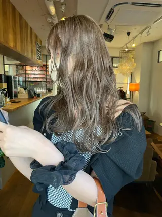 ロング カラー ファッションに 溶け込むstyleのヘアスタイル