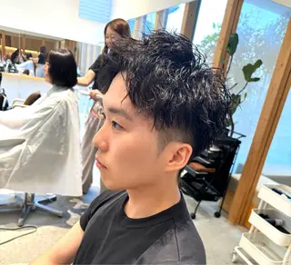 ショート パーマ メンズ 服部 雄輝のヘアスタイル
