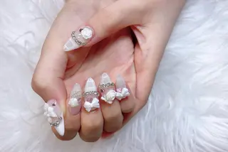 ネイル B·U Nail大宮 長さだし専門店のネイルデザイン