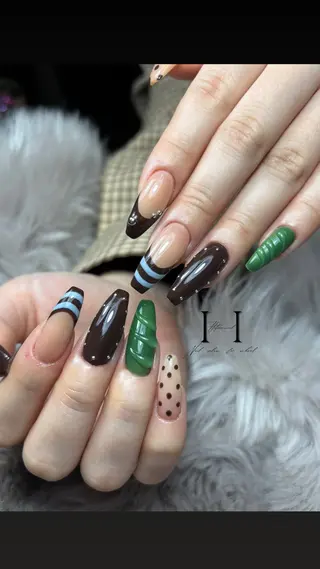 ネイル HatsuuNail salonアリスのネイルデザイン