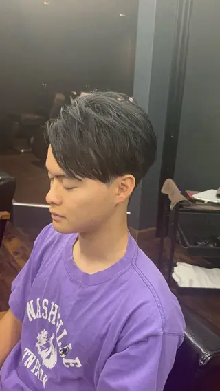ショート メンズ 三谷 仁のヘアスタイル