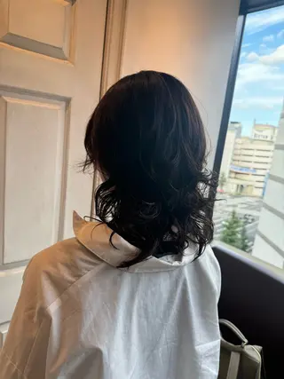 ミディアム パーマ 透明感カラー💜 モテ髪 空陽💙のヘアスタイル