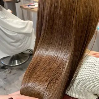 カラー ミモリ ユウタのヘアスタイル