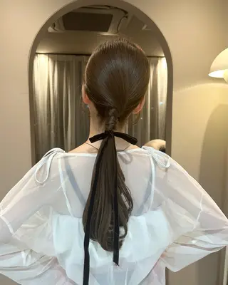MIYU透明感カラー ブリーチなしWカラーのヘアスタイル