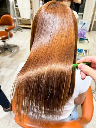 ロング タニ アカリのヘアスタイル