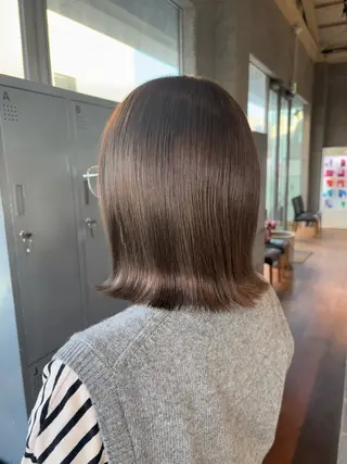 ショート カラー パーマ ヘアアレンジ 押切 響 のヘアスタイル