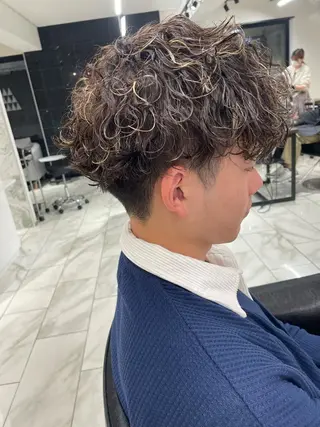 パーマ メンズ 大阪美容師 井上智博のヘアスタイル