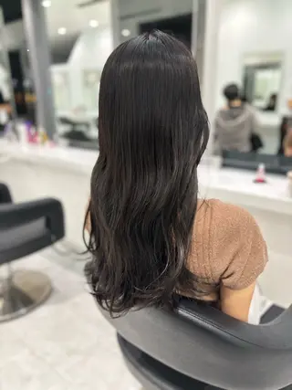 ロング カラー 流行りの透明感カラー ×縮毛矯正🤍ユウのヘアスタイル