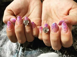 ミディアム ネイル ✴︎ Delightのネイルデザイン