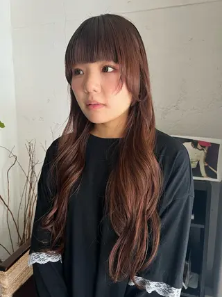 ロング 松本  夏海のヘアスタイル
