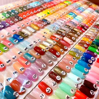 ネイル ODAGIRI AKIKOのネイルデザイン