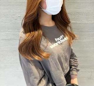 ロング サキ🤍ハイトーン 🩰くびれ巻きヘアのヘアスタイル