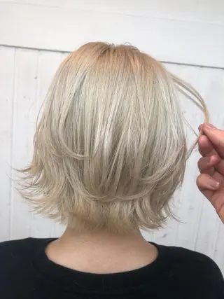 ショート カラー stylist 小川 直紀のヘアスタイル